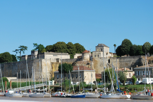 Bourg-sur-Gironde réceptionne un second ponton