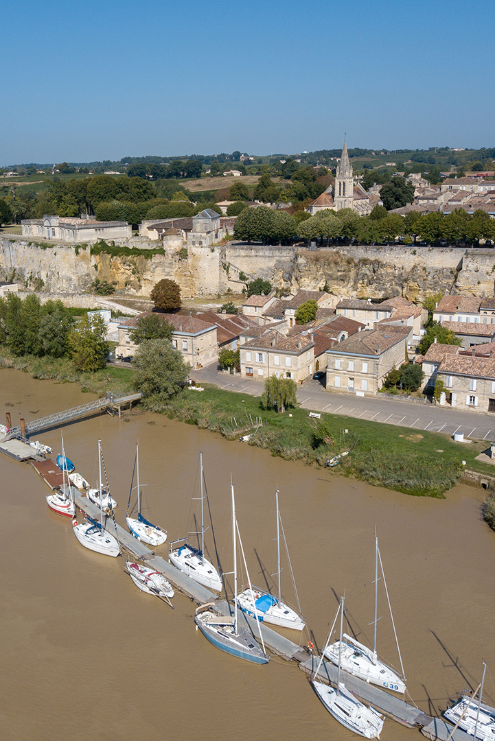 Le port des décorations - UNC de Bourg en Gironde